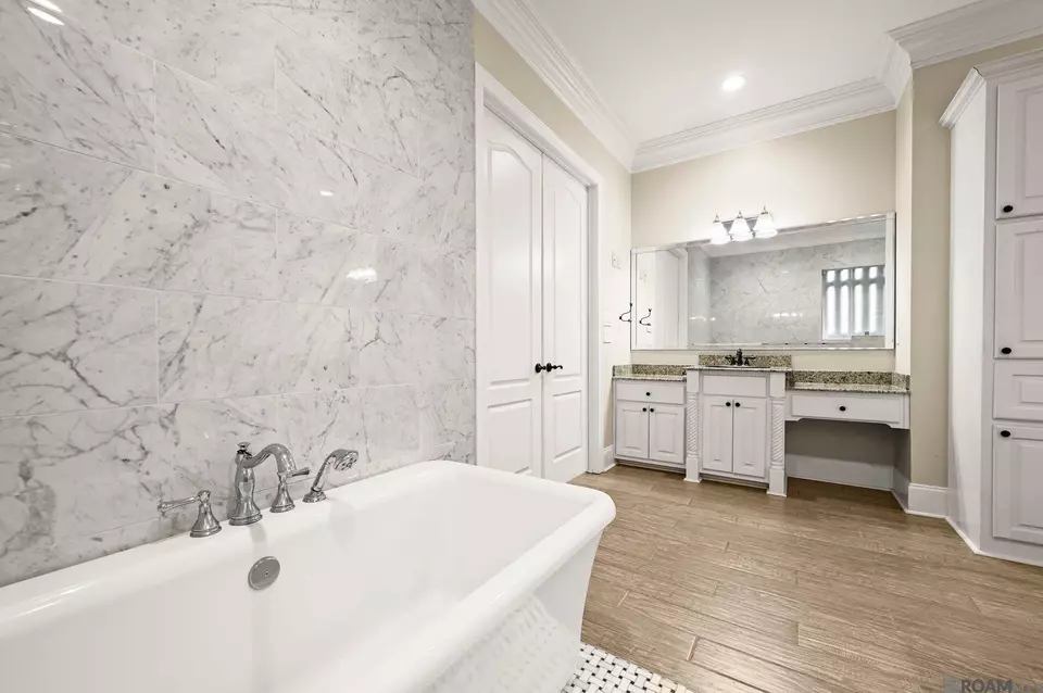 Bath - 19537 S Harrells Ferry Rd, Baton Rouge, LA 70816 photo 8 of 8