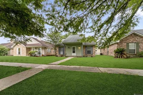 4413 Blue Ribbon Dr, Baton Rouge, LA 70814