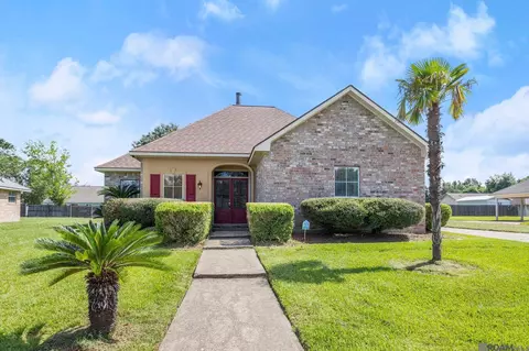 4601 Fourchon Dr, Baker, LA 70714