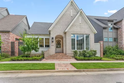 2126 Albizia Ct, Baton Rouge, LA 70808