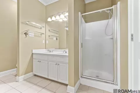Bath - 13388 Sunny Ln, Walker, LA 70785 photo 2 of 3