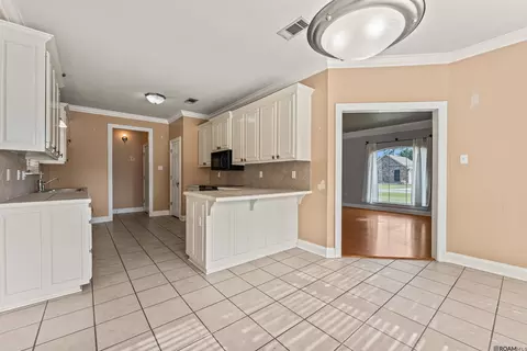 Entry Way - 13388 Sunny Ln, Walker, LA 70785 photo 1 of 1