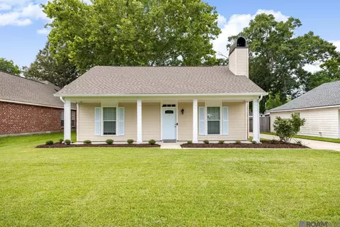 7636 Quorum Dr, Baton Rouge, LA 70817