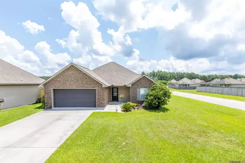 26618 Evangeline Trace Blvd, Denham Springs, LA 70726