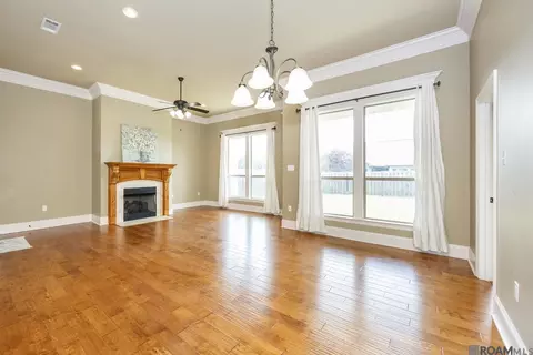 Living - 6713 Chanango Dr, Addis, LA 70710 photo 5 of 6