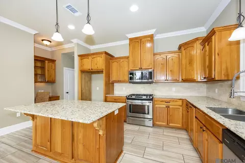 Kitchen - 6713 Chanango Dr, Addis, LA 70710 photo 3 of 3