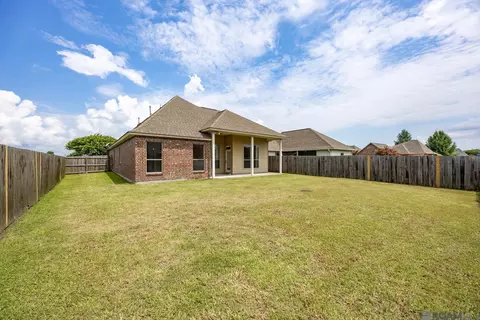 Exterior - 6713 Chanango Dr, Addis, LA 70710 photo 4 of 5
