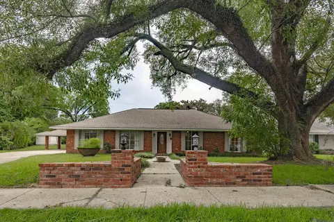 3616 S Lakeshore Ave, Baton Rouge, LA 70808