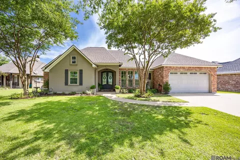387 Lakeshore Dr, Oscar, LA 70762