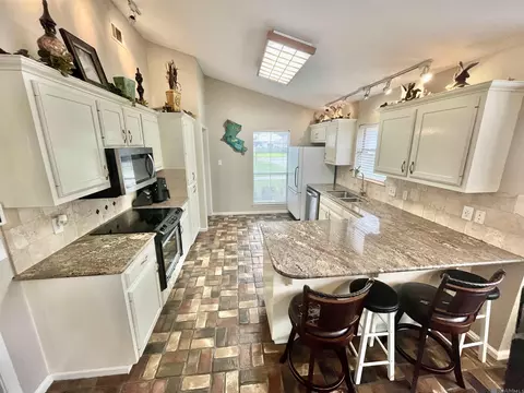 Kitchen - 13931 Lynn St, Walker, LA 70785 photo 1 of 4