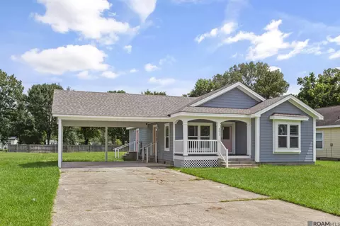 9435 Deer Trail Ave, Zachary, LA 70791