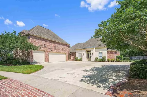 3226 Coates Xing, Baton Rouge, LA 70810