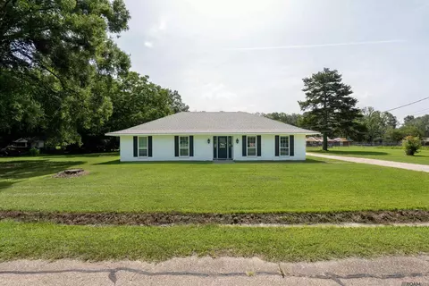 32350 Sasser Ln, Walker, LA 70785