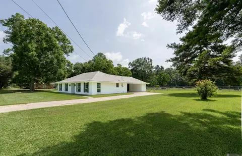 Exterior - 32350 Sasser Ln, Walker, LA 70785 photo 3 of 10