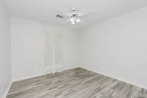 Bedroom - 32350 Sasser Ln, Walker, LA 70785 photo 2 of 3
