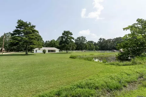 Exterior - 32350 Sasser Ln, Walker, LA 70785 photo 10 of 10