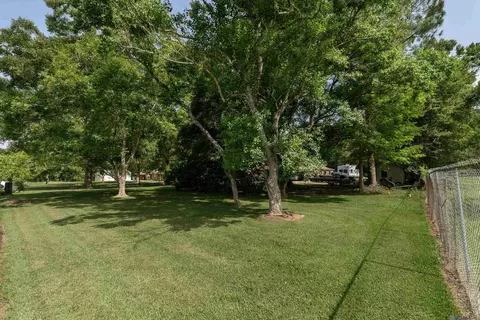 Exterior - 32350 Sasser Ln, Walker, LA 70785 photo 6 of 10
