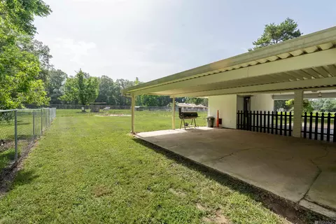 Exterior - 32350 Sasser Ln, Walker, LA 70785 photo 5 of 10