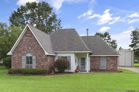 25575 Ashland Bnd, Denham Springs, LA 70726