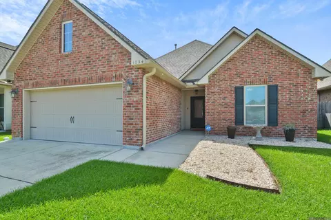 1034 Shadow Bluff Dr, Baton Rouge, LA 70820