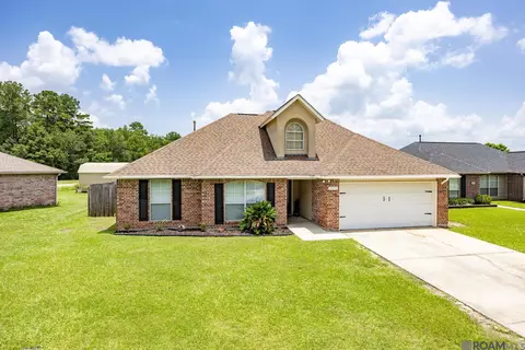 26328 Millstone Dr, Denham Springs, LA 70726