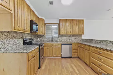 Kitchen - 7136 Walker Dr, Baker, LA 70714 photo 1 of 1
