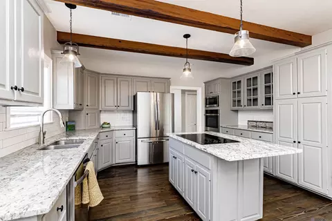 414 Pastureview Dr, Baton Rouge, LA 70810