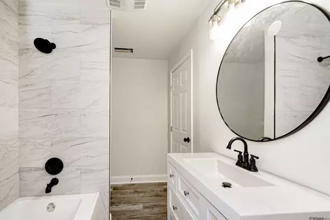 Bath - 7788 Dyer Rd, Baker, LA 70714 photo 2 of 2