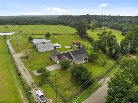 31625 Pea Ridge Rd, Albany, LA 70711