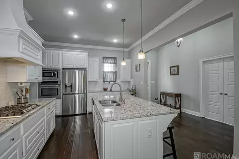 16124 Blackstone Dr, Pride, LA 70770 photo 5