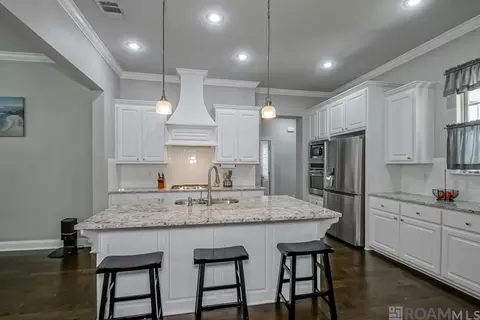16124 Blackstone Dr, Pride, LA 70770 photo 3