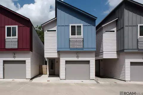 2010 Red Stick Dr, Baton Rouge, LA 70816