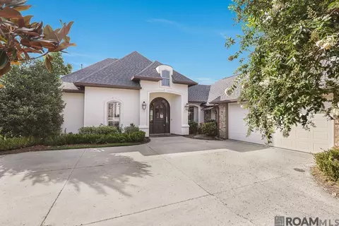 8939 Glenfield Dr, Baton Rouge, LA 70809