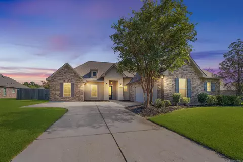 13837 Cobblestone Dr, Denham Springs, LA 70726
