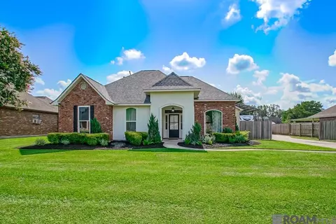 17182 Trinidad Dr, Prairieville, LA 70769