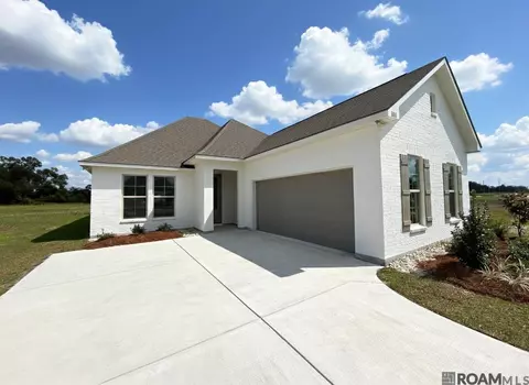 17471 Tidewater Ln, Baton Rouge, LA 70810