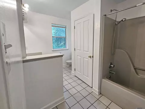 Bath - 20102 Garland St, Covington, LA 70435 photo 2 of 2