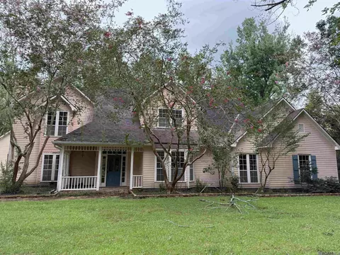 554 Claiborne Ave, Saint George, LA 70810
