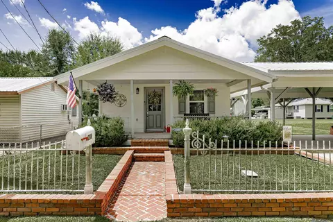 218 Leslie St, Denham Springs, LA 70726