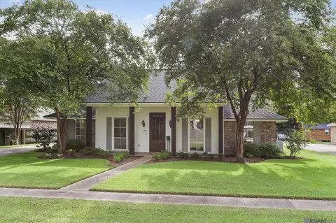 5519 Deanne Marie Dr, Zachary, LA 70791