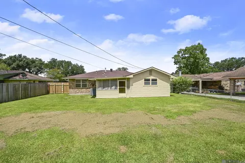 Exterior - 208 Sherron Ave, Baker, LA 70714 photo 3 of 4