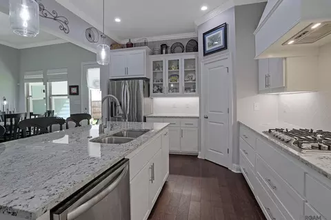 Kitchen - 5169 Black River Rd, Darrow, LA 70725 photo 2 of 2