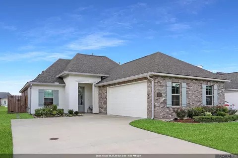 Exterior - 5169 Black River Rd, Darrow, LA 70725 photo 1 of 2