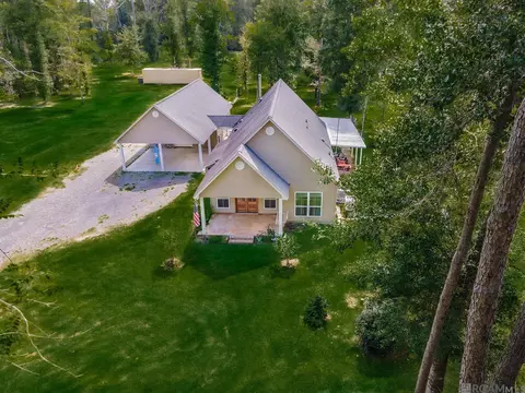 16900 Lena Ln, French Settlement, LA 70733