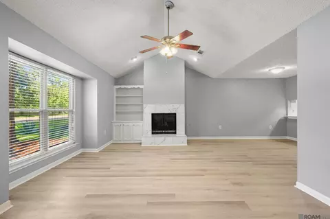 2216 Brightside Dr, Baton Rouge, LA 70820