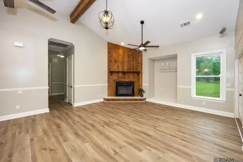Living - 26810 Hwy 22, Springfield, LA 70462 photo 1 of 6