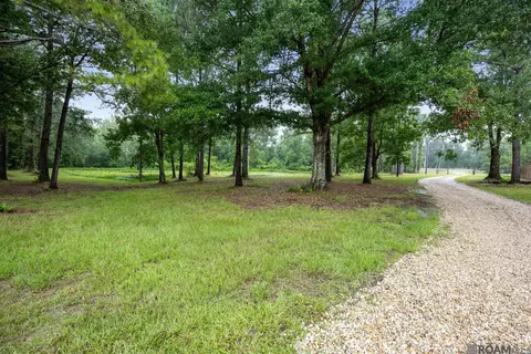 Exterior - 26810 Hwy 22, Springfield, LA 70462 photo 7 of 11