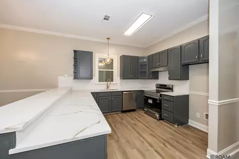 Kitchen - 26810 Hwy 22, Springfield, LA 70462 photo 1 of 4
