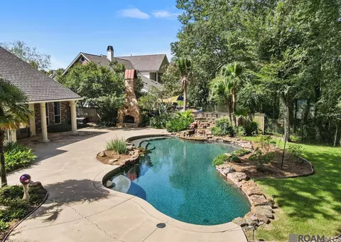 6931 Hunters Way, Denham Springs, LA 70726