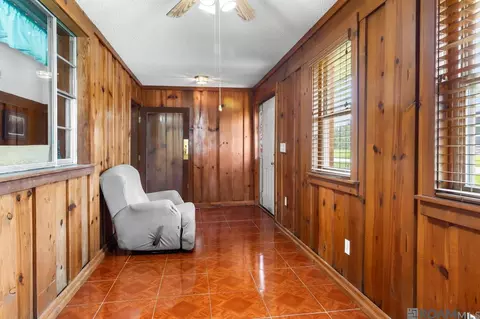 Entry Way - 32063 Oneal Dr, Springfield, LA 70462 photo 1 of 1
